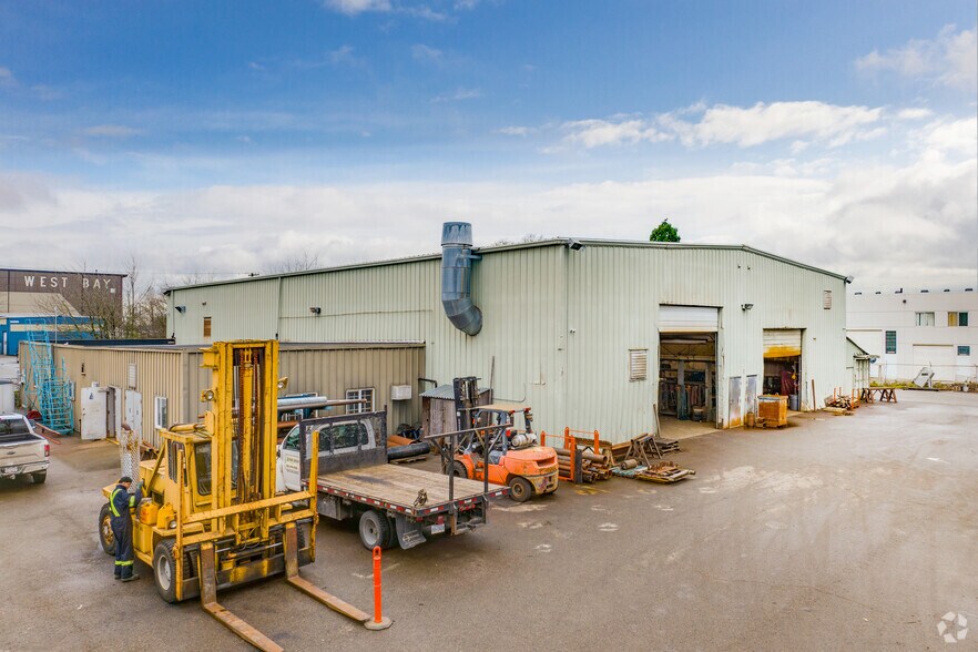 More Photos Of 8086 Alexander Rd, Delta Manufacturing For Lease