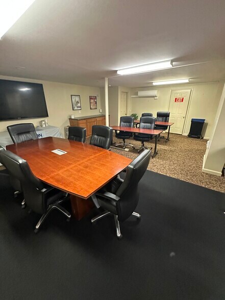 More Photos Of 71 Cedar Ave, Hershey Office For Lease