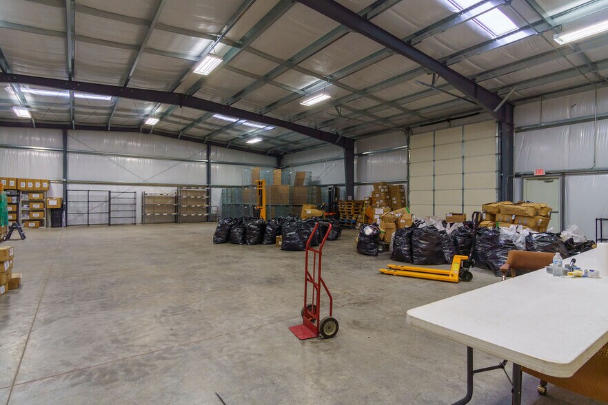More Photos Of 405 Enterprise St, Longview Warehouse For Sale