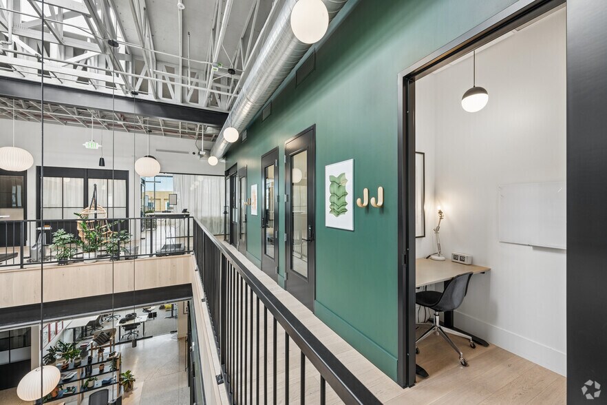More Photos Of 1575 River Rd, St George Coworking Space