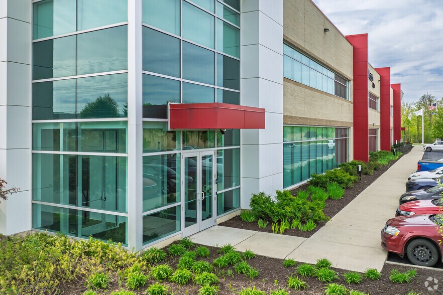 More Photos Of 41150 Van Born Rd, Canton Township Warehouse For Lease