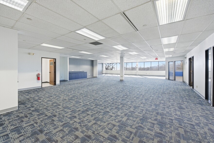 More Photos Of 8790 Governors Hill Dr, Cincinnati Office For Lease