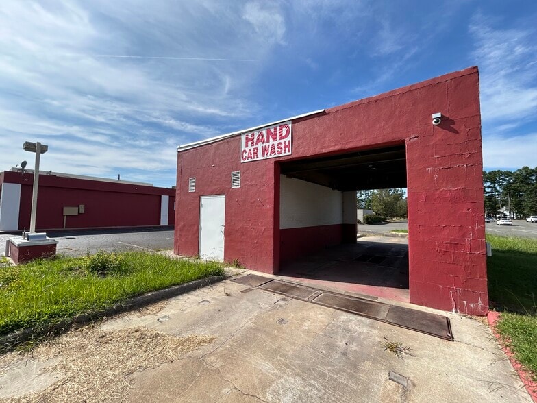 More Photos Of 401 Raleigh Rd, Henderson Convenience Store For Sale