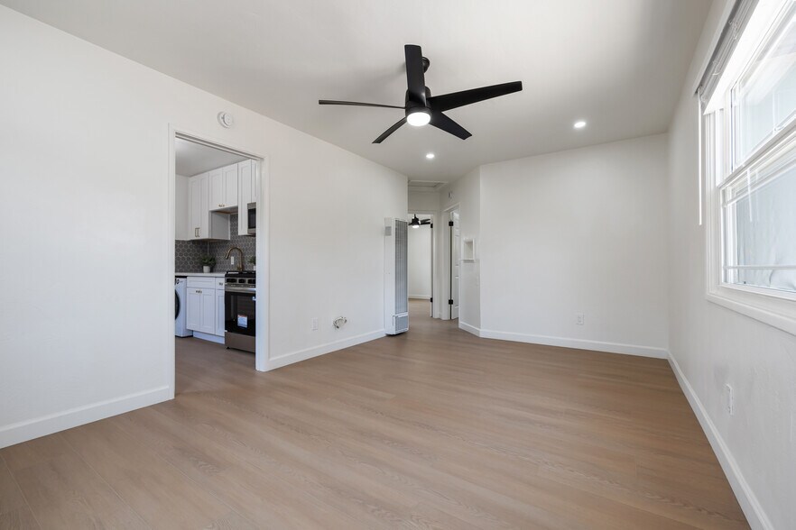 More Photos Of 530-32 Delaware St, Imperial Beach Apartments For Sale