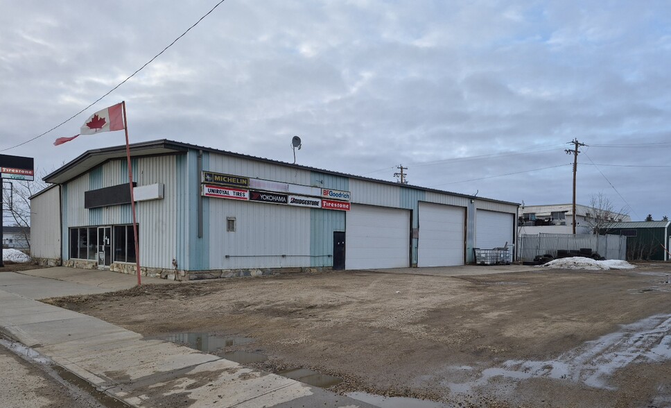 More Photos Of 5018 52 Ave, Tofield Industrial For Sale