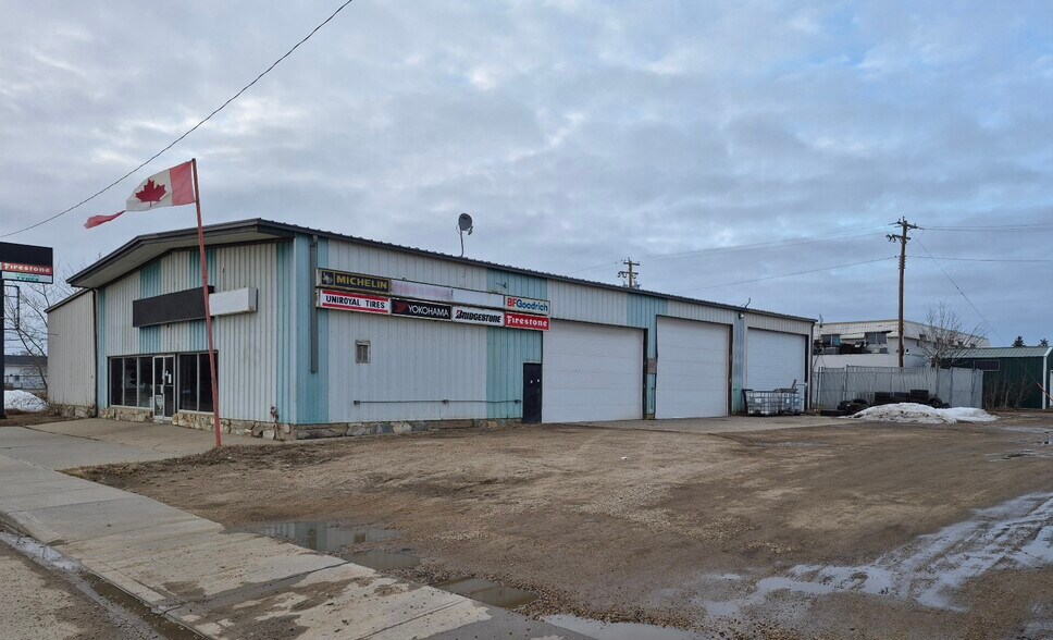 More Photos Of 5018 52 Ave, Tofield Warehouse For Sale