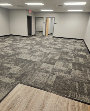 More Photos Of 6300-6320 Eastwood Ct, Mequon Flex For Lease