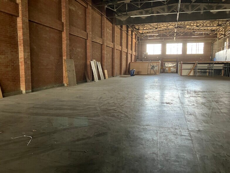 More Photos Of 1238-1240 Palmetto St, Los Angeles Warehouse For Lease