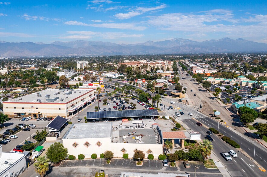 More Photos Of 537 S Glendora Ave, West Covina Freestanding For Lease