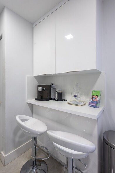 More Photos Of 9851 NW 58th St, Miami Flex For Sale