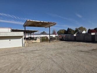More Photos Of 1400 N Division St, Pontiac Flex For Sale