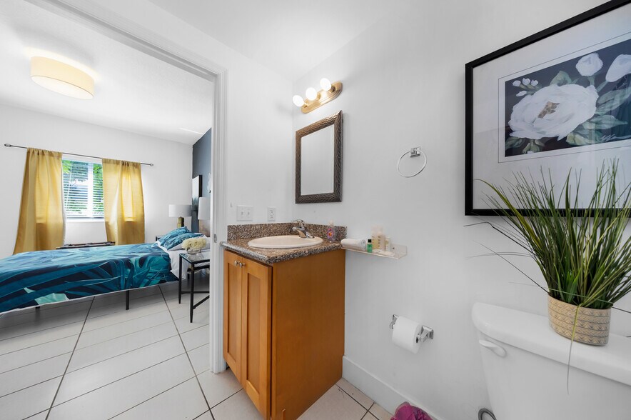 More Photos Of 750 SW 2nd St, Miami Apartments For Sale