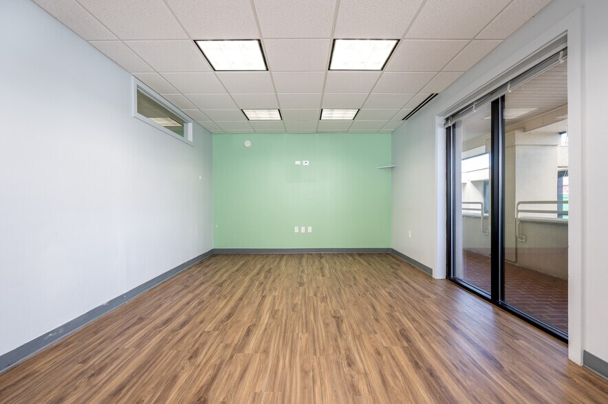 More Photos Of 1919 West St, Annapolis Office For Lease