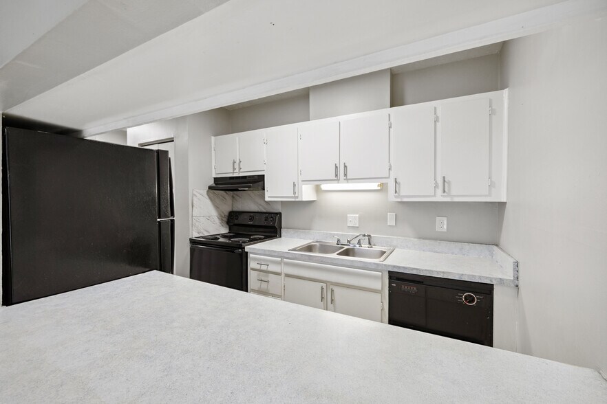 More Photos Of , Lexington Multifamily For Sale