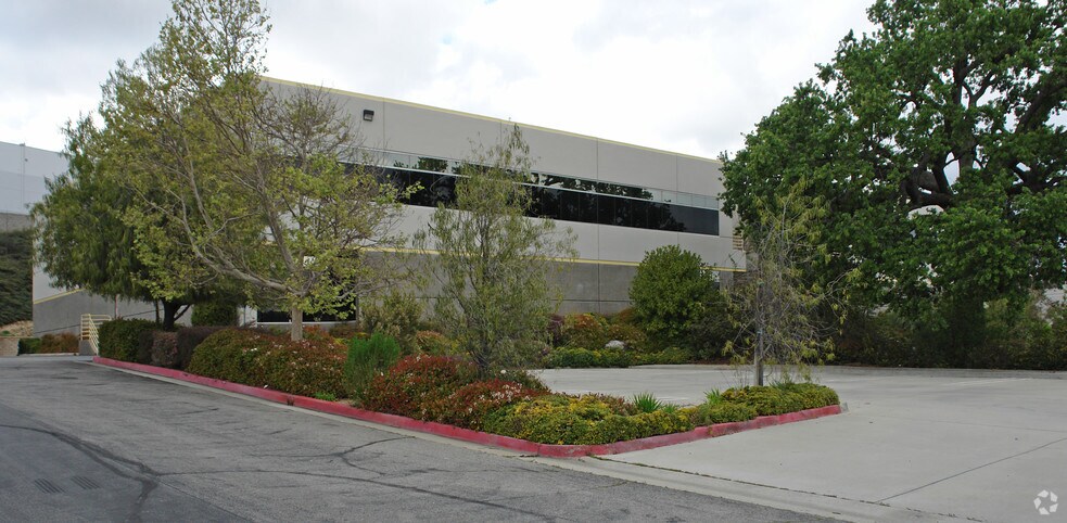 More Photos Of 25167-25169 Anza Dr, Valencia Warehouse For Sale