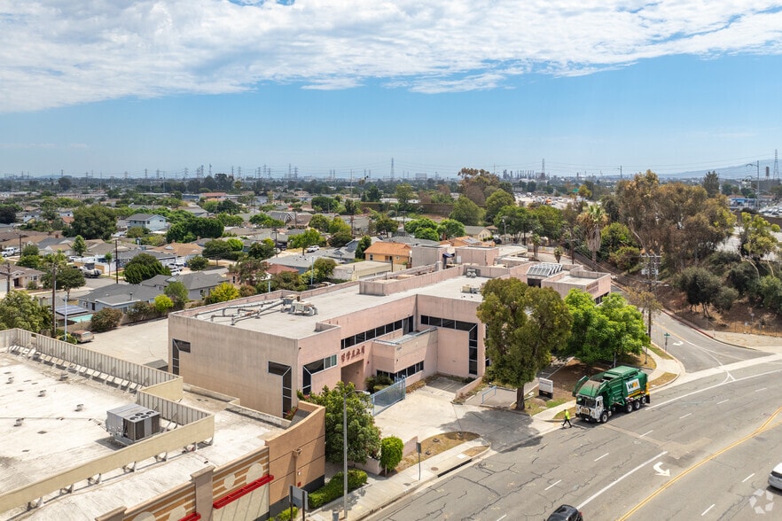 More Photos Of 17002 Prairie Ave, Torrance Research And Development For Sale