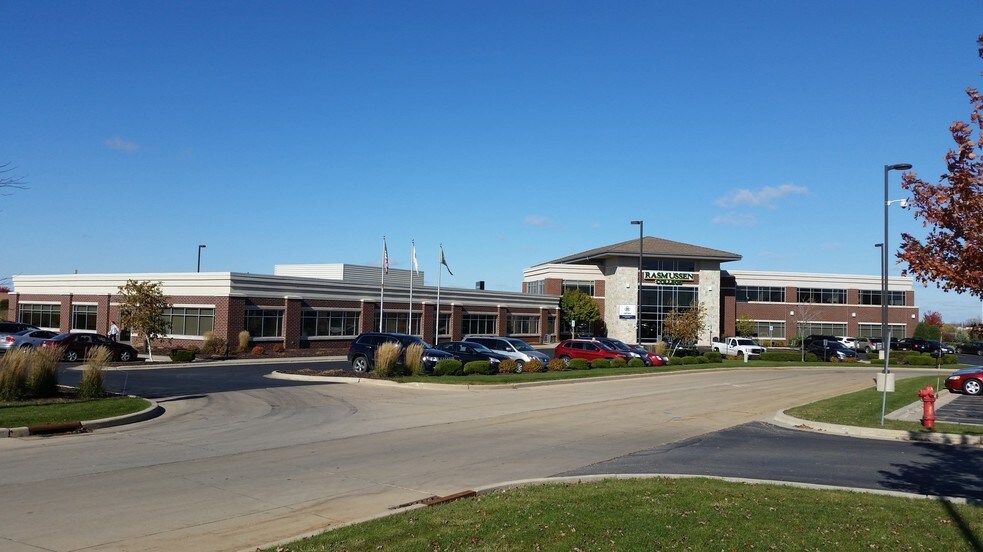 More Photos Of 3500 E Destination Dr, Appleton Office For Lease