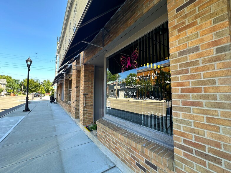 More Photos Of 1-17 E Central Ave, West Carrollton Storefront Retail Residential For Sale
