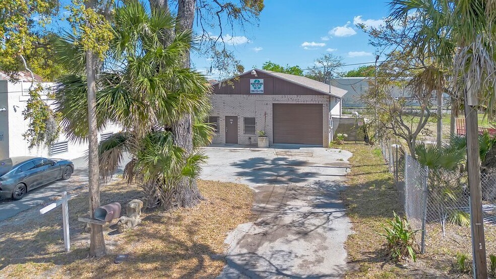 Primary Photo Of 327 Marion St, Daytona Beach Warehouse For Sale