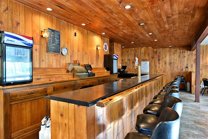 More Photos Of 23694 Clam Lake Rd, Clam Lake Restaurant For Sale