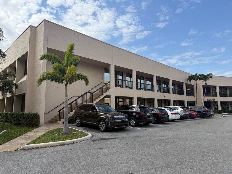 Primary Photo Of 11382 Prosperity Farms Rd, Palm Beach Gardens Medical For Lease
