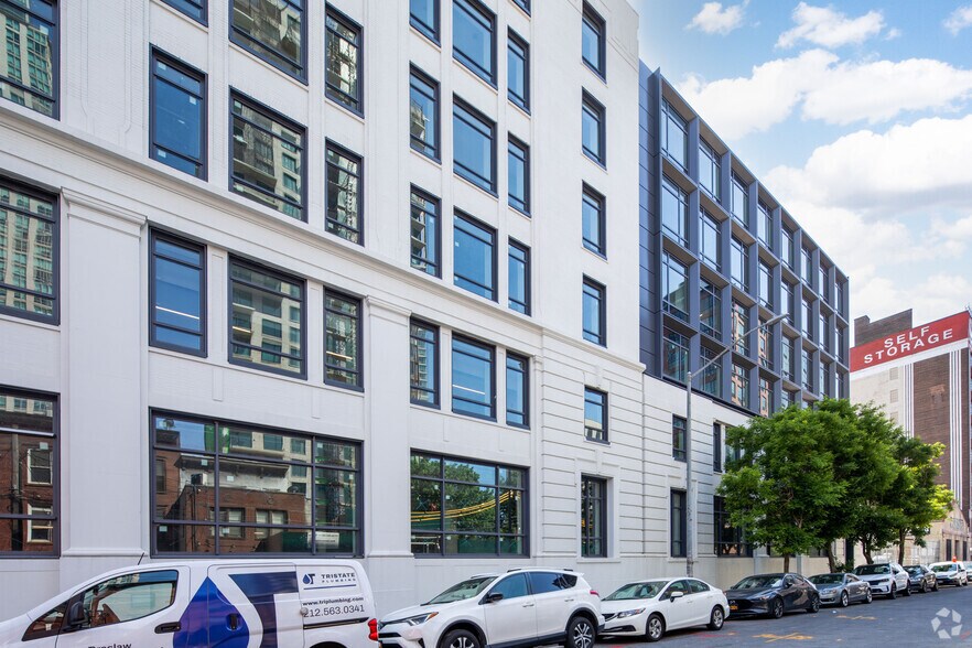 More Photos Of 45-18 Court Sq, Long Island City Office For Sale