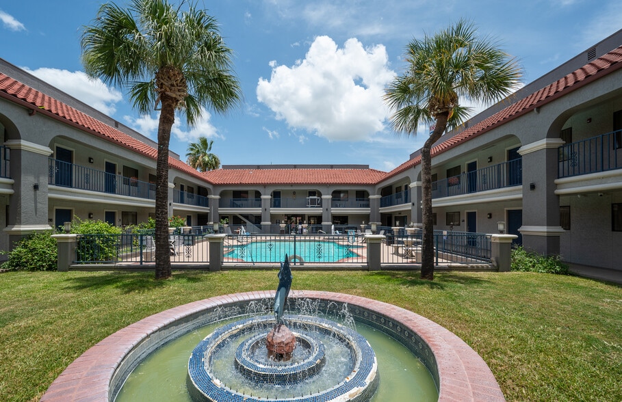 More Photos Of 11217 Ih 37, Corpus Christi Hotel For Sale