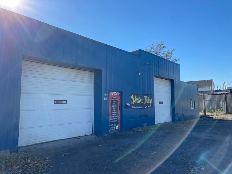 More Photos Of 450 Beach Rd, Hamilton Industrial For Sale