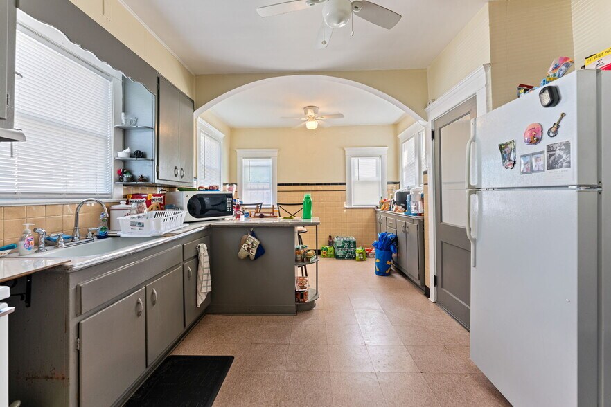 More Photos Of 1323 7th Ave, Neptune General Retail For Sale