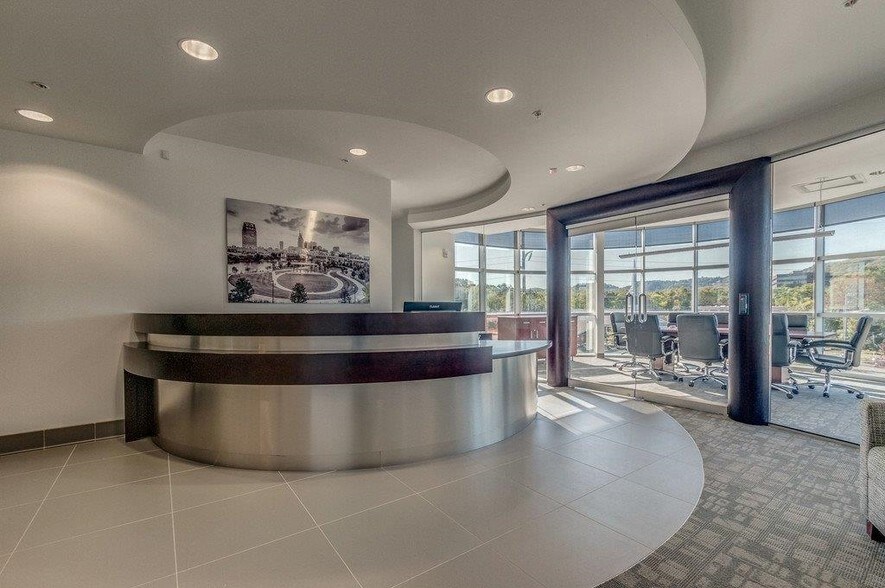 More Photos Of 4235 Hillsboro Pike, Nashville Office For Sale