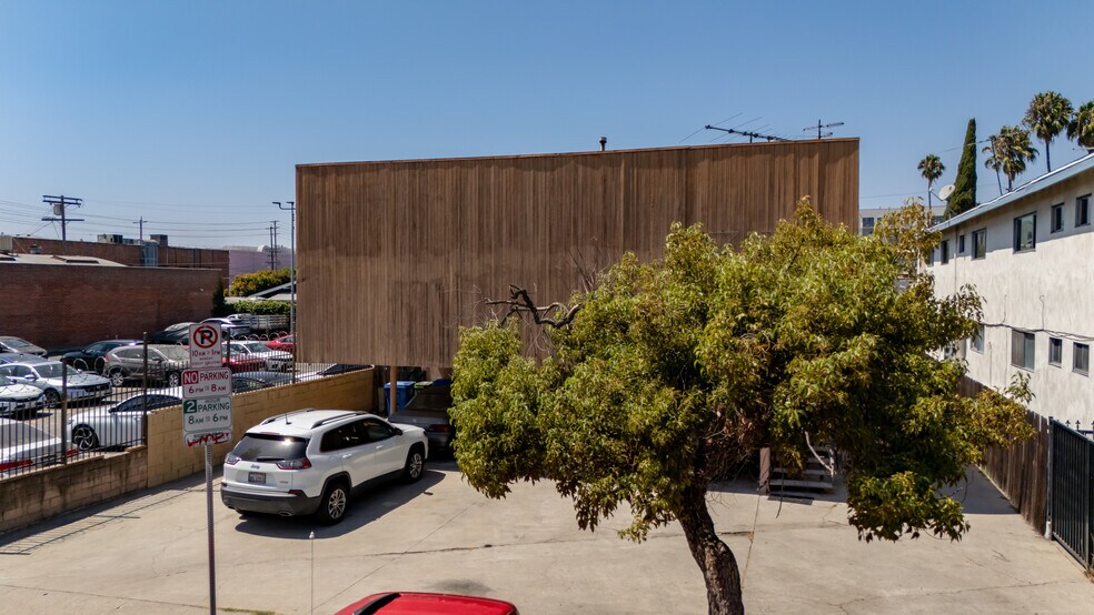 More Photos Of 1133 Wilcox Pl, Los Angeles Apartments For Sale