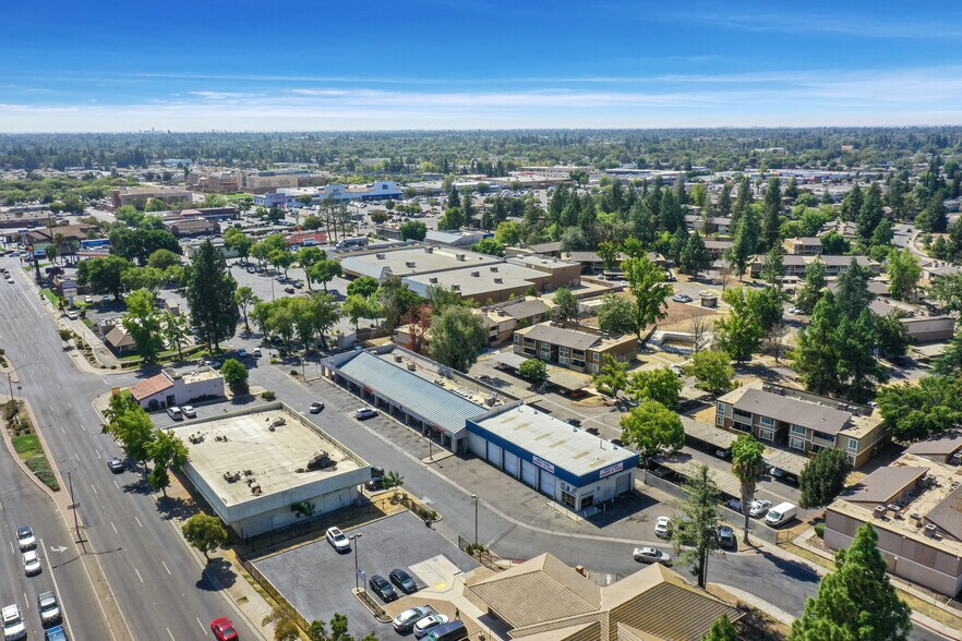 More Photos Of 8129 West Ln, Stockton Auto Repair For Sale