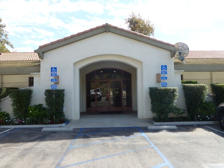 Primary Photo Of 191 Wilbur Rd, Thousand Oaks Medical For Lease