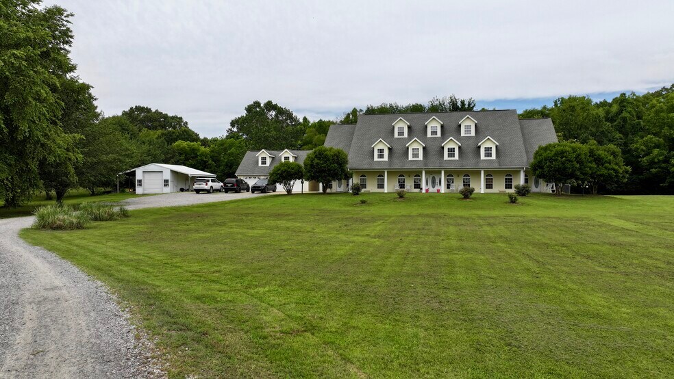 More Photos Of 3144 Riverbend Rd, Heber Springs Hotel For Sale