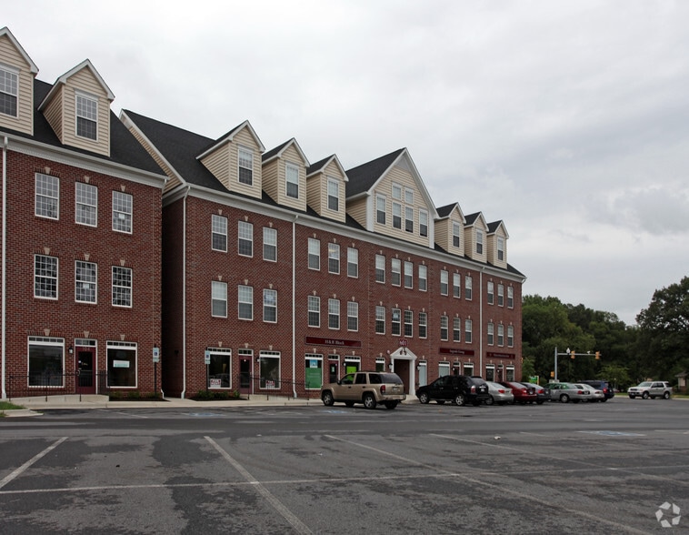 Primary Photo Of 601 7th St, Laurel Office For Sale