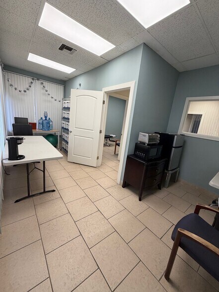 More Photos Of 7648 Painter Ave, Whittier Office For Lease