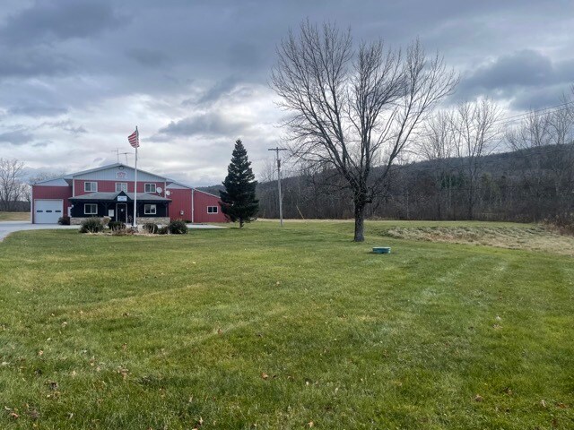 More Photos Of 628 South St, Hoosick Falls Specialty For Sale