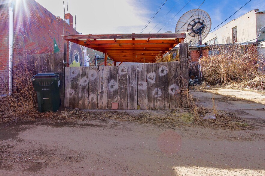 More Photos Of 518 Main St, Walsenburg Storefront Retail Residential For Sale