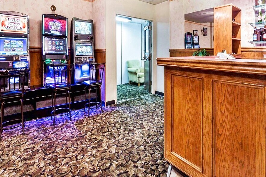 More Photos Of 45 Service Rd N, Moose Jaw Hotel For Sale