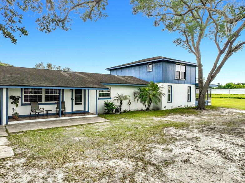 More Photos Of 7001 W Jones Ave, Mount Dora Airplane Hangar For Sale