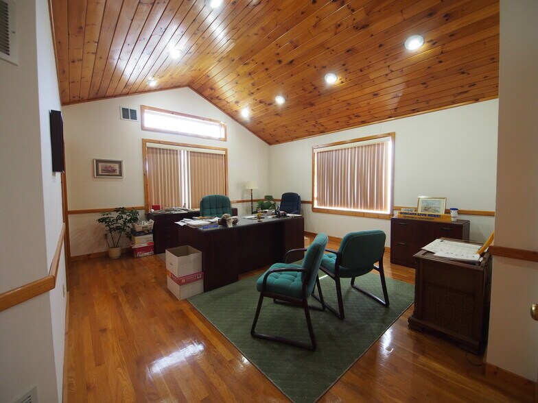 More Photos Of 42 Michael St, East Haven Office For Sale