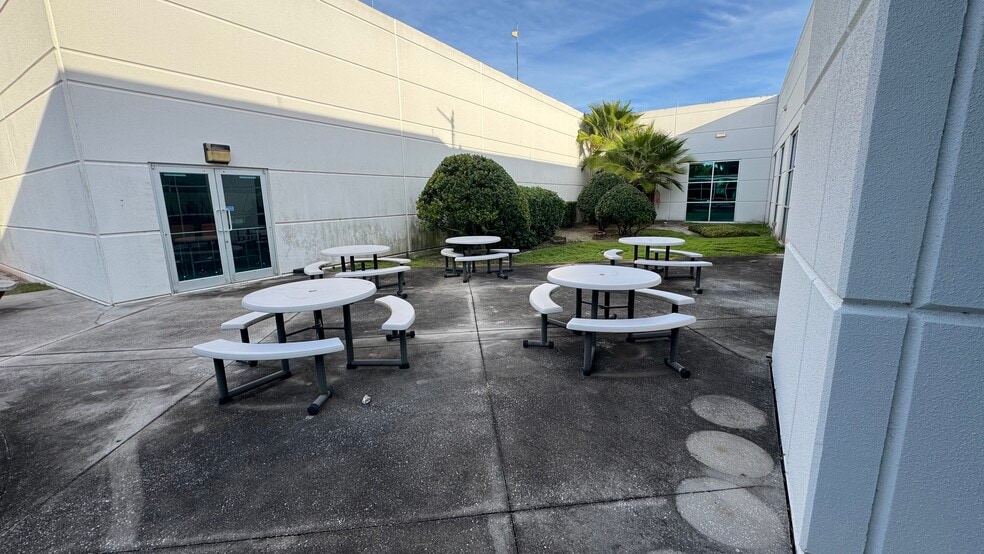 More Photos Of 2227 Welbilt Blvd, New Port Richey Office For Sale