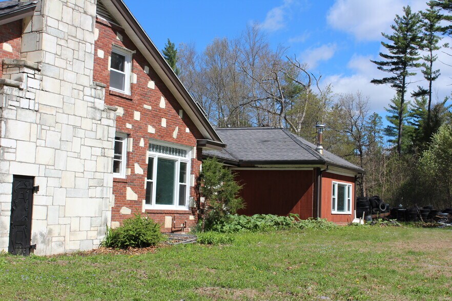 More Photos Of 12-R Jackielyn Cir, Granby Apartments For Sale