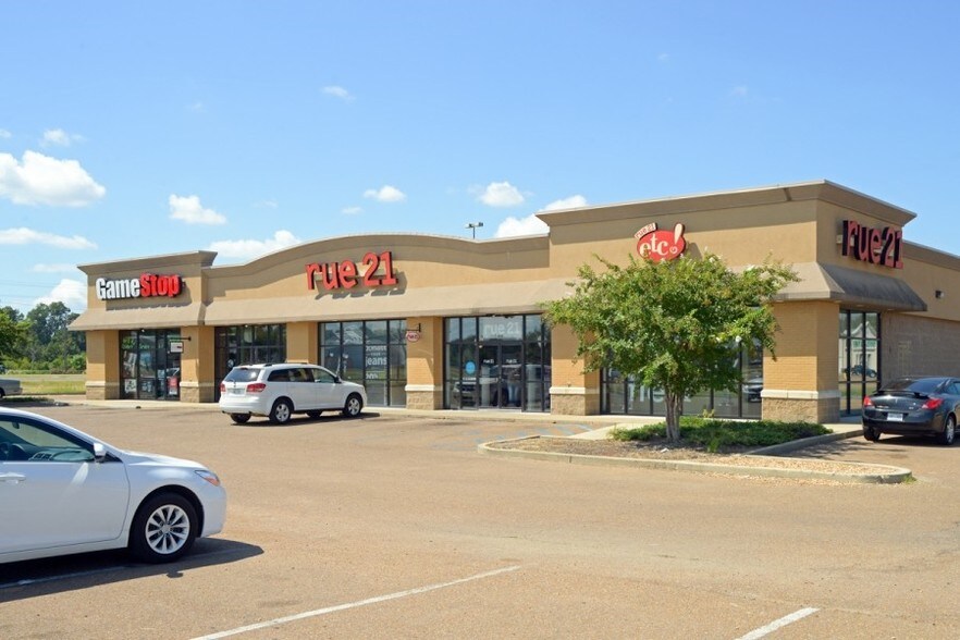 More Photos Of 2218 Highway 82 W, Greenwood Freestanding For Lease