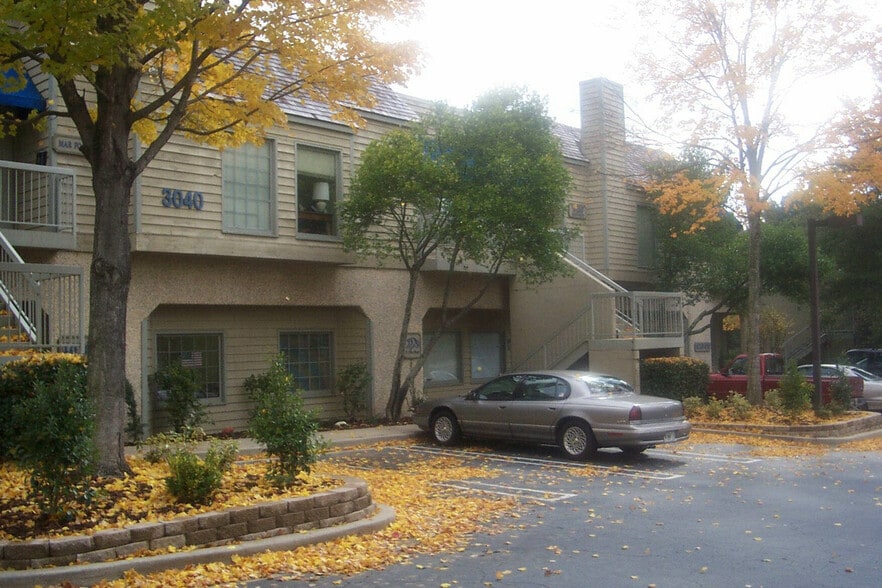 More Photos Of 3040 Holcomb Bridge Rd, Norcross Medical For Lease