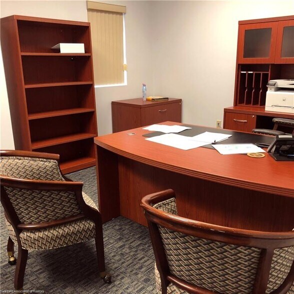 More Photos Of 7 Lykes Rd, Lake Placid Office For Lease