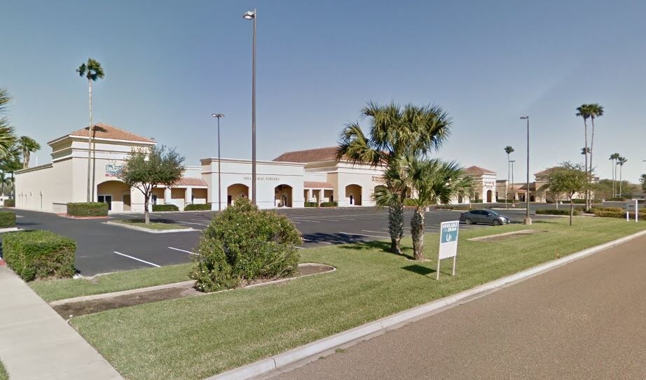 Primary Photo Of 505 Angelita Dr, Weslaco Medical For Sale