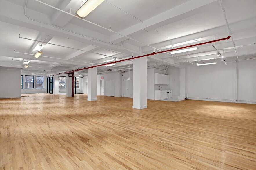 More Photos Of 141 W 28th St, New York Loft Creative Space For Lease
