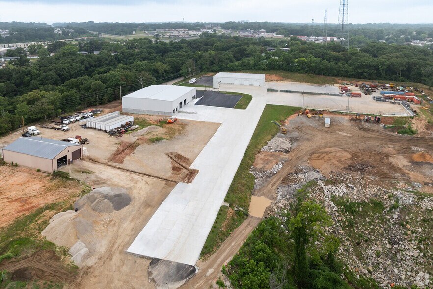 More Photos Of 9719 Aulbach Industrial, High Ridge Warehouse For Lease
