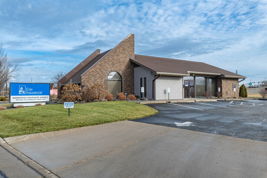 Primary Photo Of 3210 Seajay Dr, Beavercreek Bank For Sale
